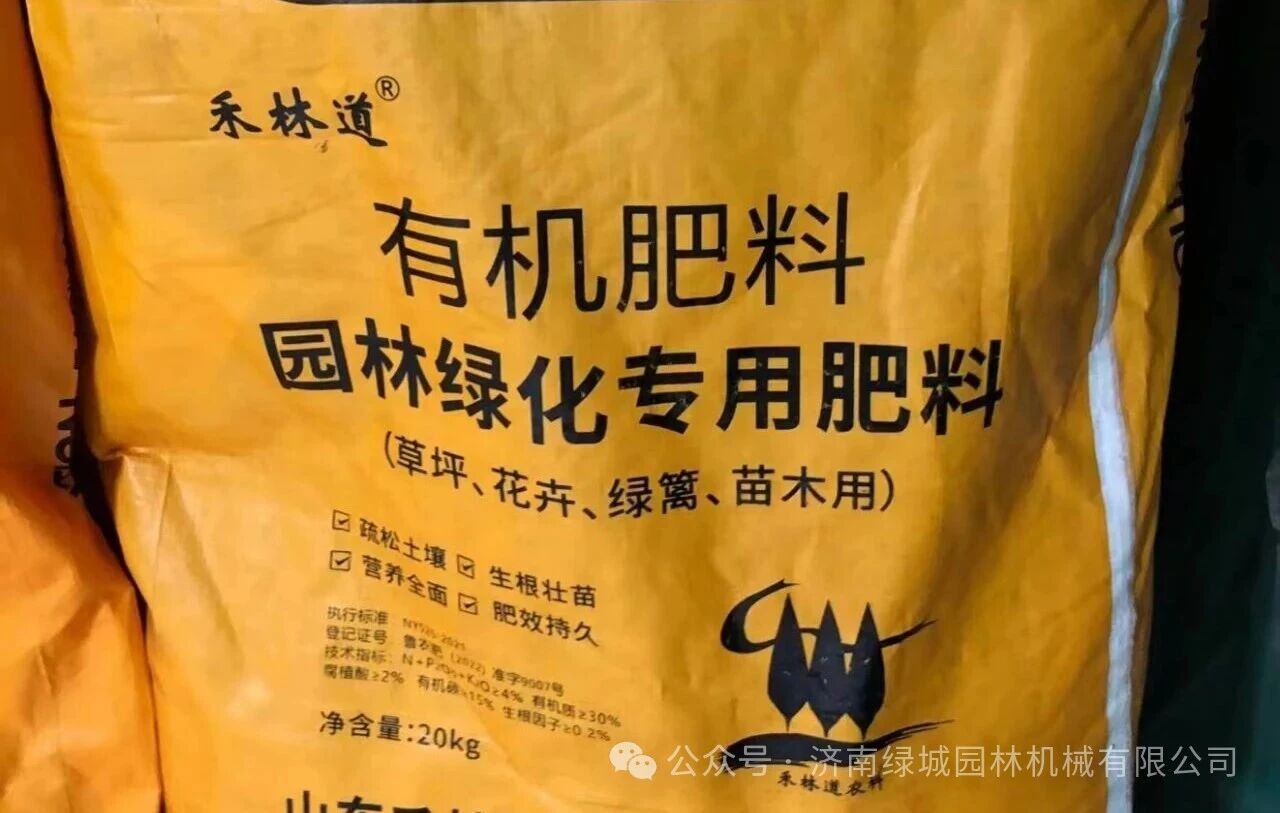 DƬ